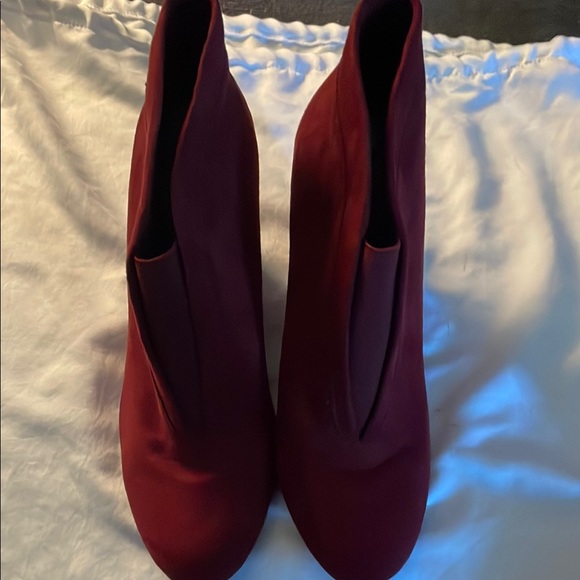 Women's Red Ankle Boots - Picture 2 of 8